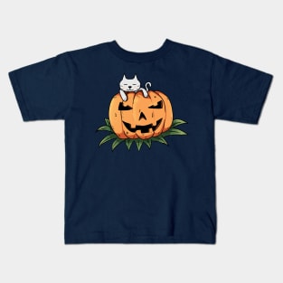 CAT ON PUMPKIN Kids T-Shirt